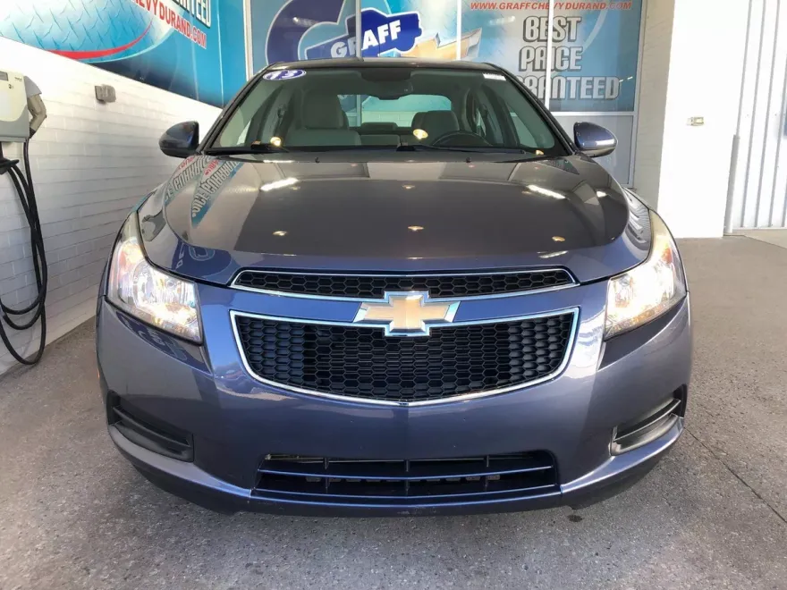 2013 Chevrolet Cruze photo 1