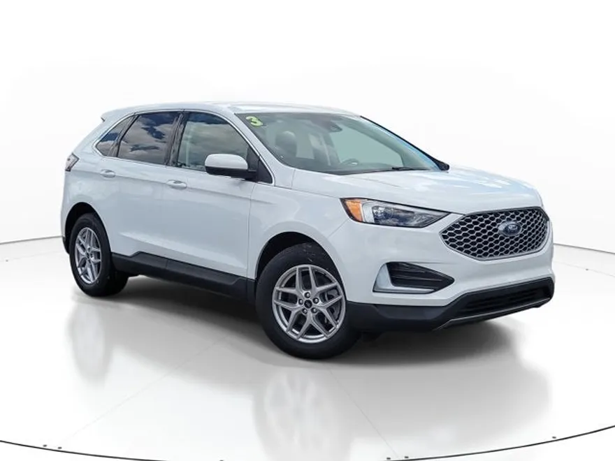 2023 Ford Edge SEL photo 1