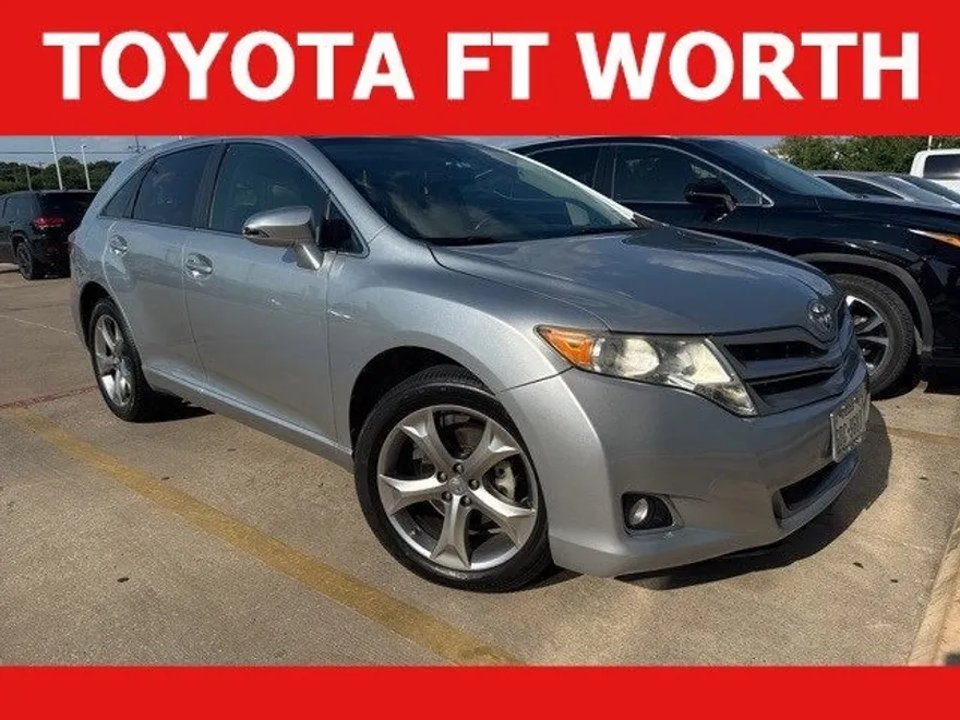 2015 Toyota Venza XLE photo 1