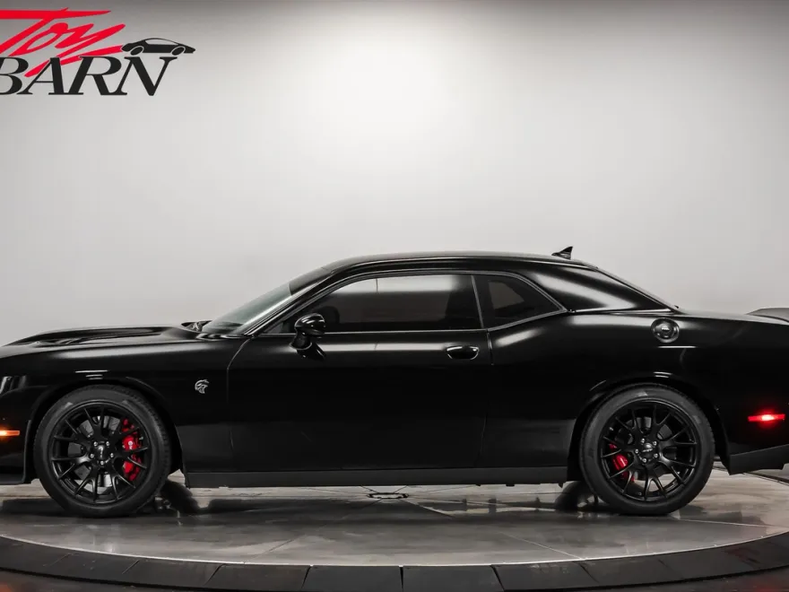 2015 Dodge Challenger SRT8 Hellcat photo 1