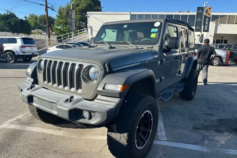 2021 Jeep Wrangler Unlimited Sport photo 1