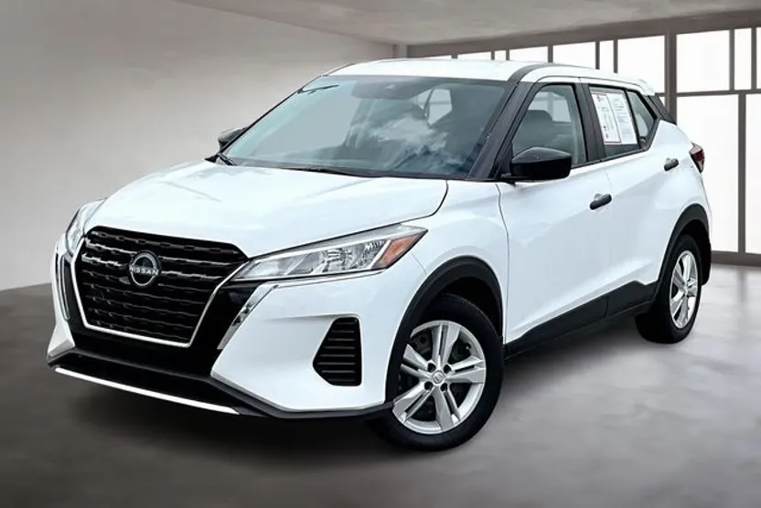 2024 Nissan Kicks S photo 1