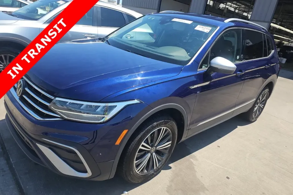 2024 Volkswagen Tiguan Wolfsburg Edition photo 1