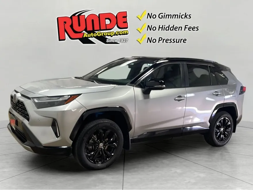 2022 Toyota RAV4 Hybrid XSE photo 1