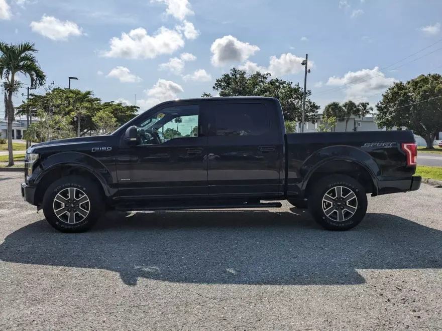 2016 Ford F-150 XLT photo 1