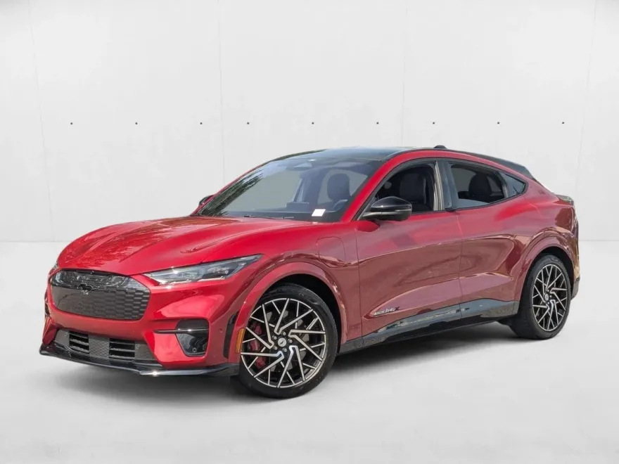 2021 Ford Mustang Mach-E GT photo 1
