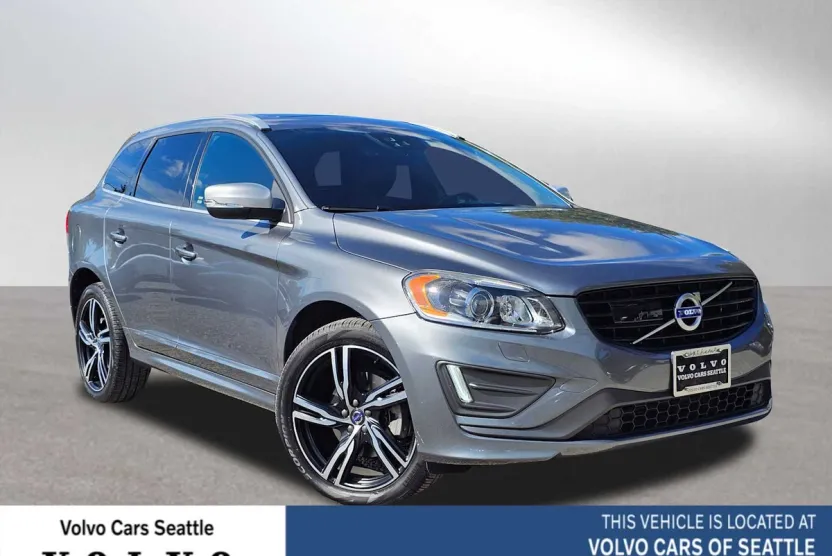 2017 Volvo XC60 T6 R-Design photo 1
