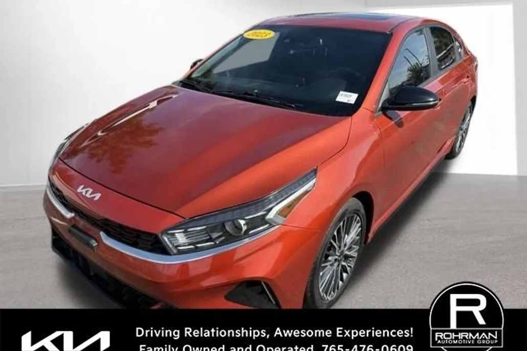 2023 Kia Forte GT-Line photo 1