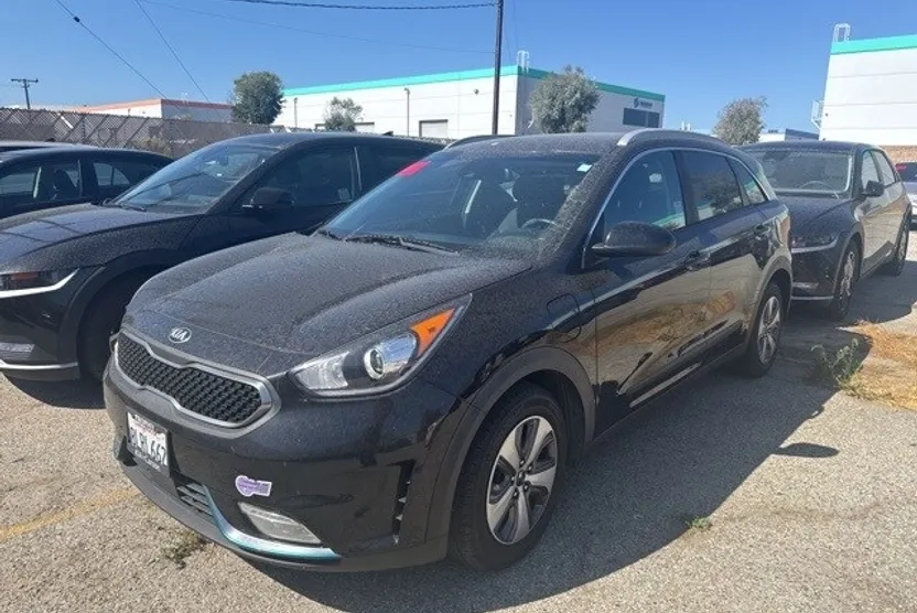 2019 Kia Niro Plug-In Hybrid LX photo 1