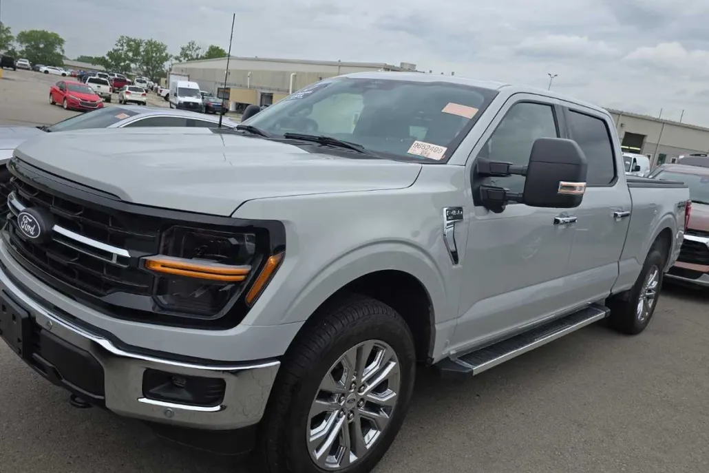 2024 Ford F-150 XLT photo 1