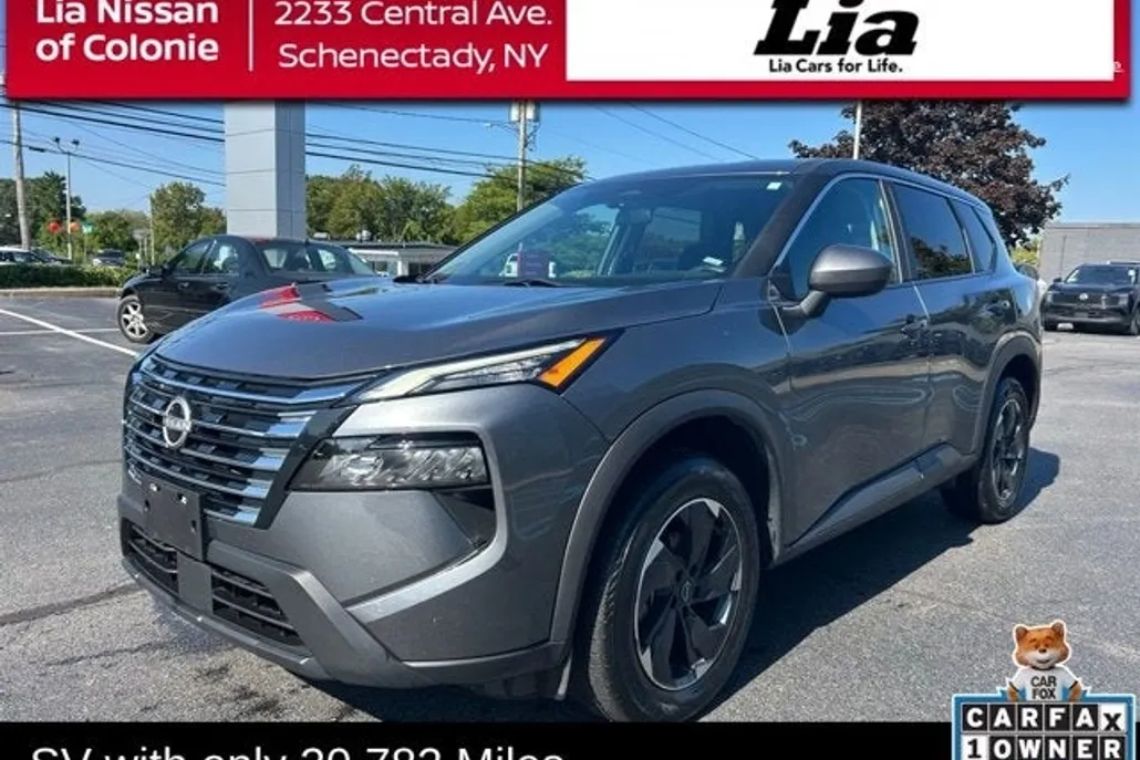 2024 Nissan Rogue SV AWD photo 1