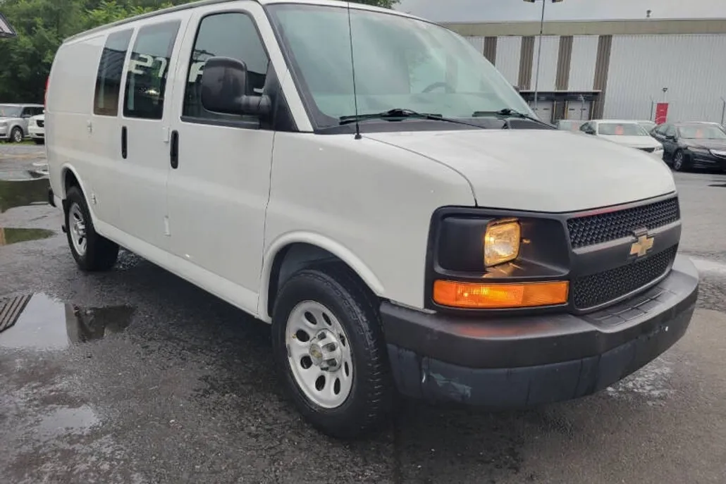 2012 Chevrolet Express 1500 Cargo Van photo 1