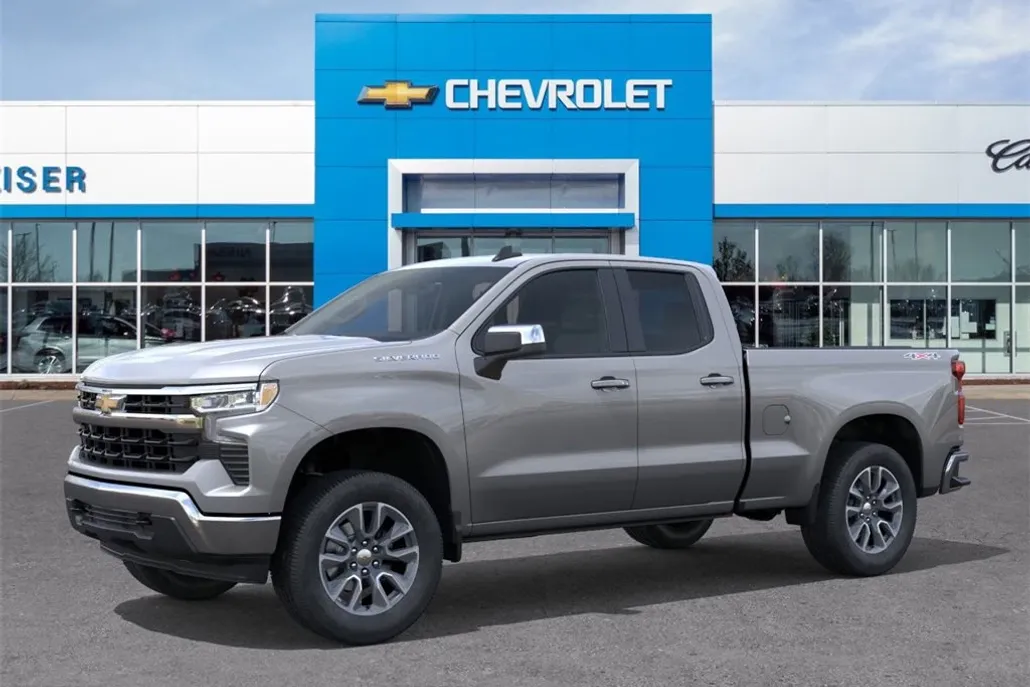 2026 Chevrolet Silverado 1500 LT photo 1