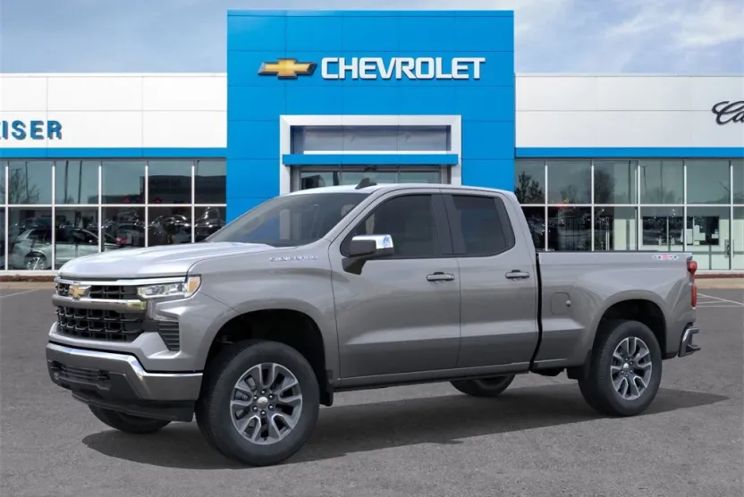 2026 Chevrolet Silverado 1500 LT photo 1