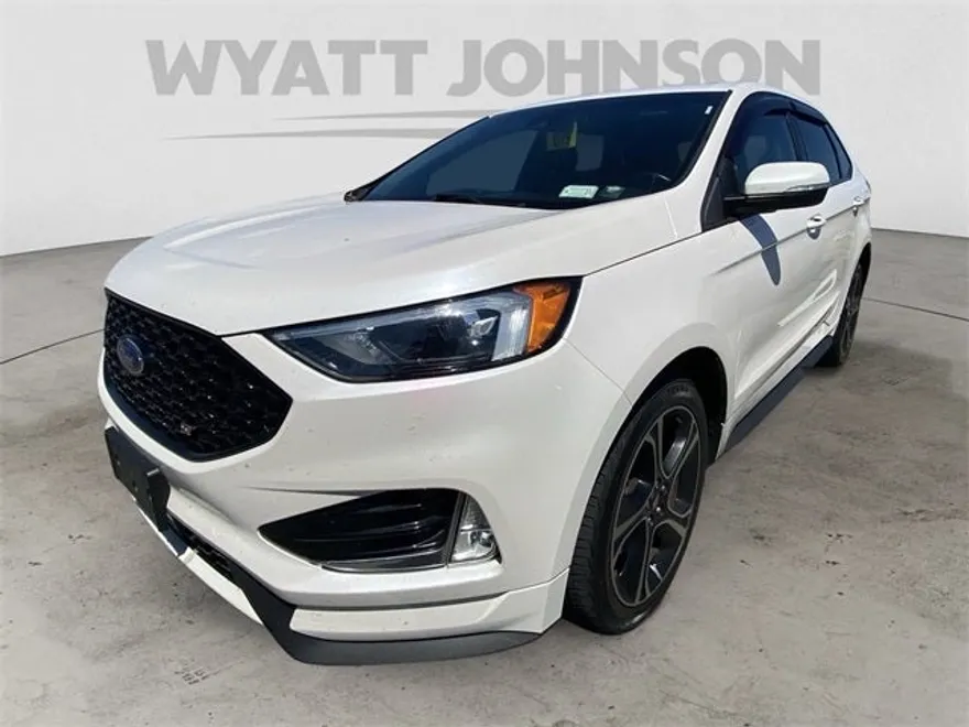 2019 Ford Edge ST photo 1