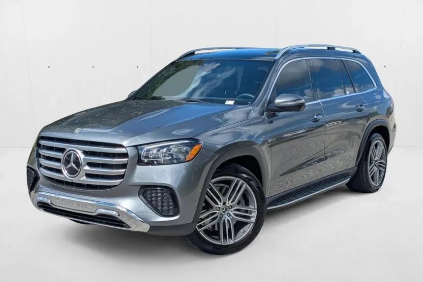 2025 Mercedes Benz GLS 450 4MATIC photo 1