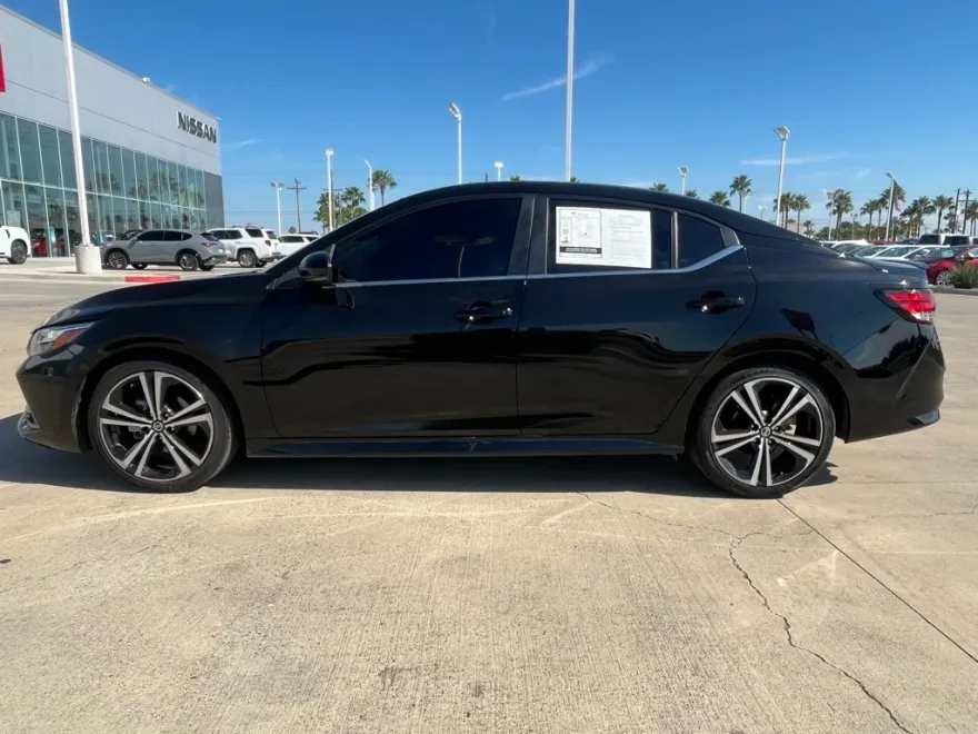 2023 Nissan Sentra SR photo 1