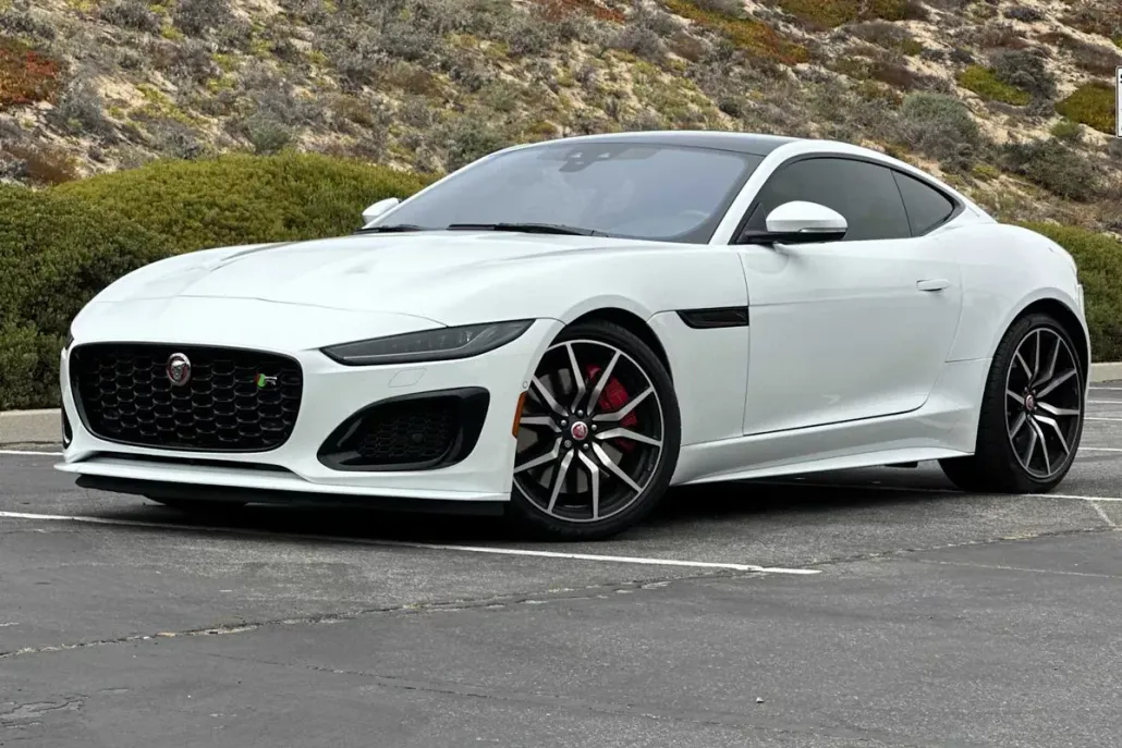 2023 Jaguar F-TYPE R photo 1
