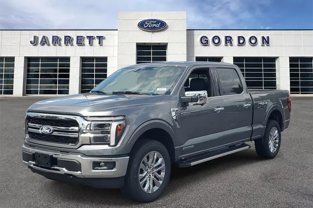 2025 Ford F-150 Lariat photo 1