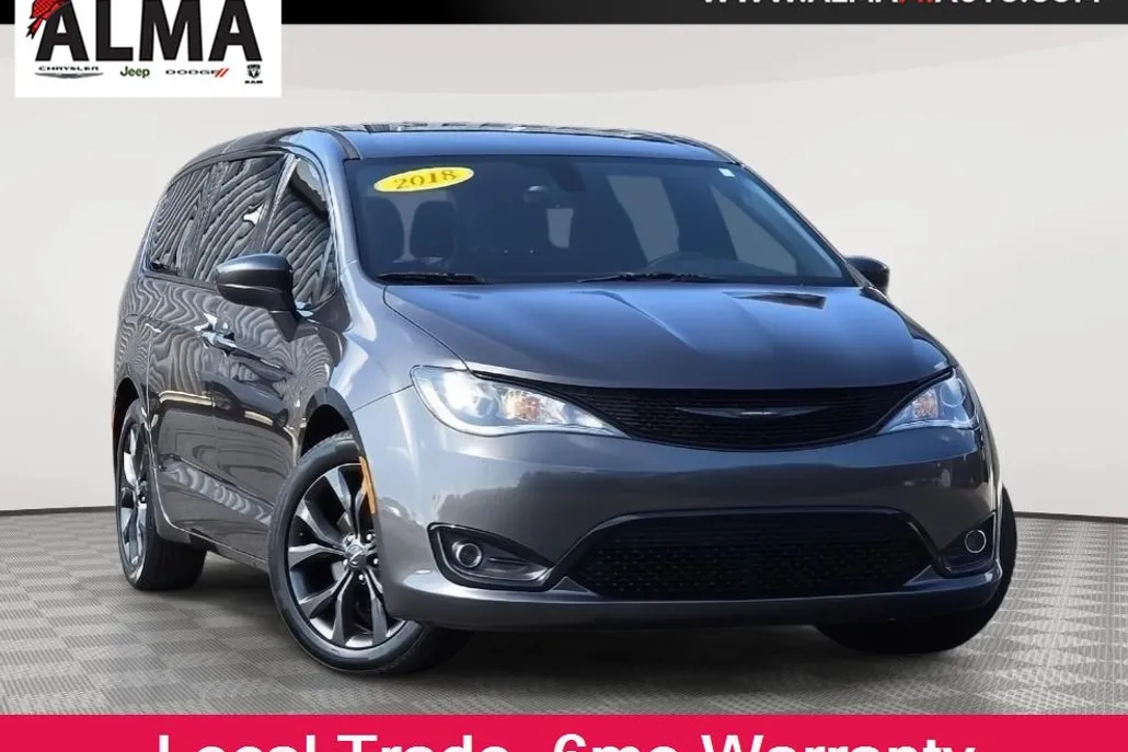 2018 Chrysler Pacifica Touring Plus photo 1