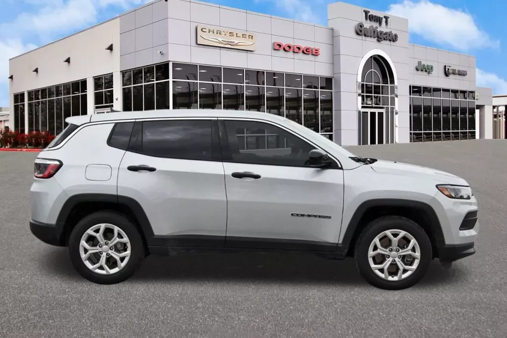2024 Jeep Compass Sport photo 1
