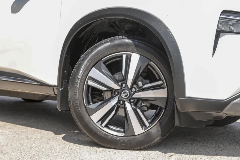 2021 Nissan Rogue SL photo 1