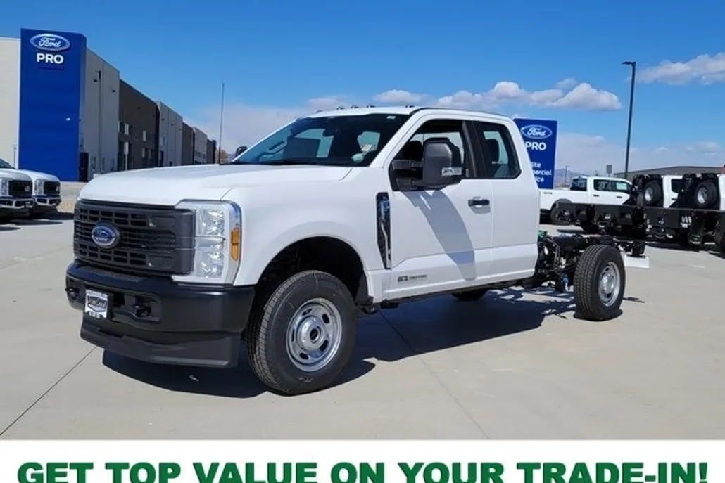 2025 Ford F-250 photo 1