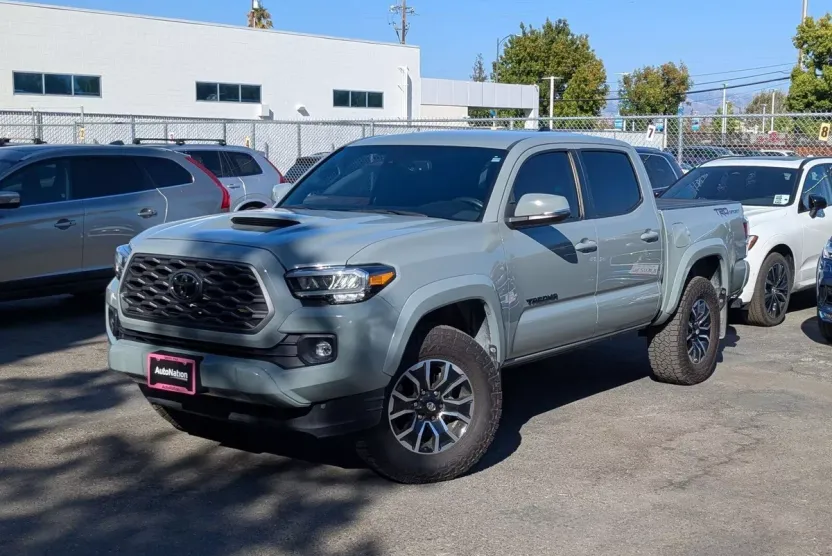 2022 Toyota Tacoma TRD Sport V6 photo 1
