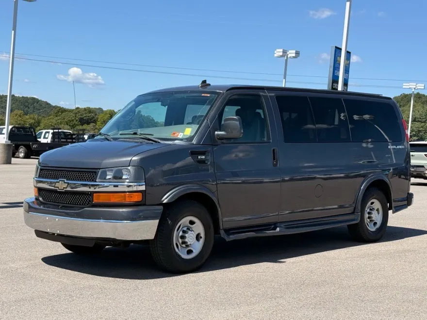 2016 Chevrolet Express 2500 Work Van Cargo photo 1