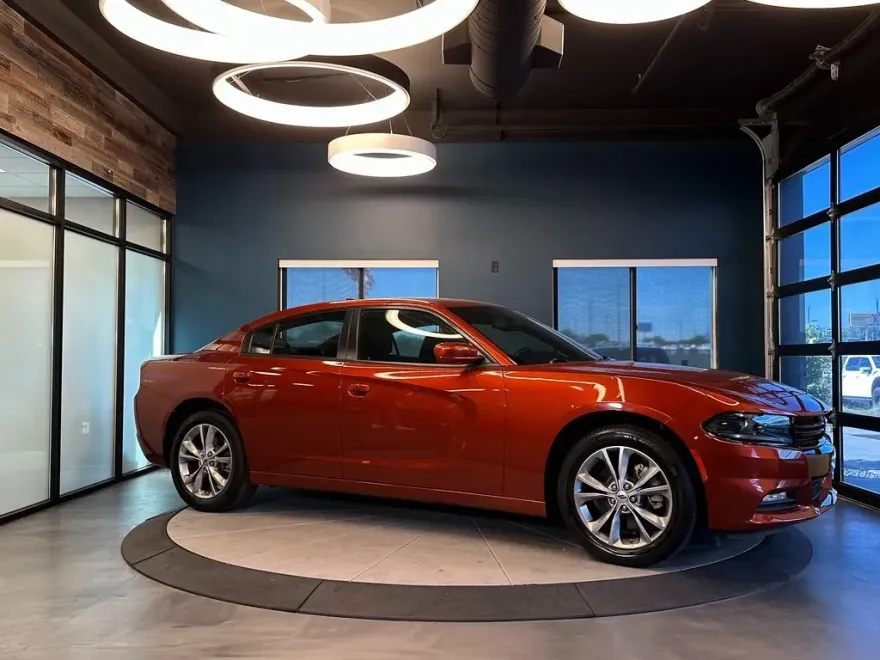 2022 Dodge Charger SXT photo 1