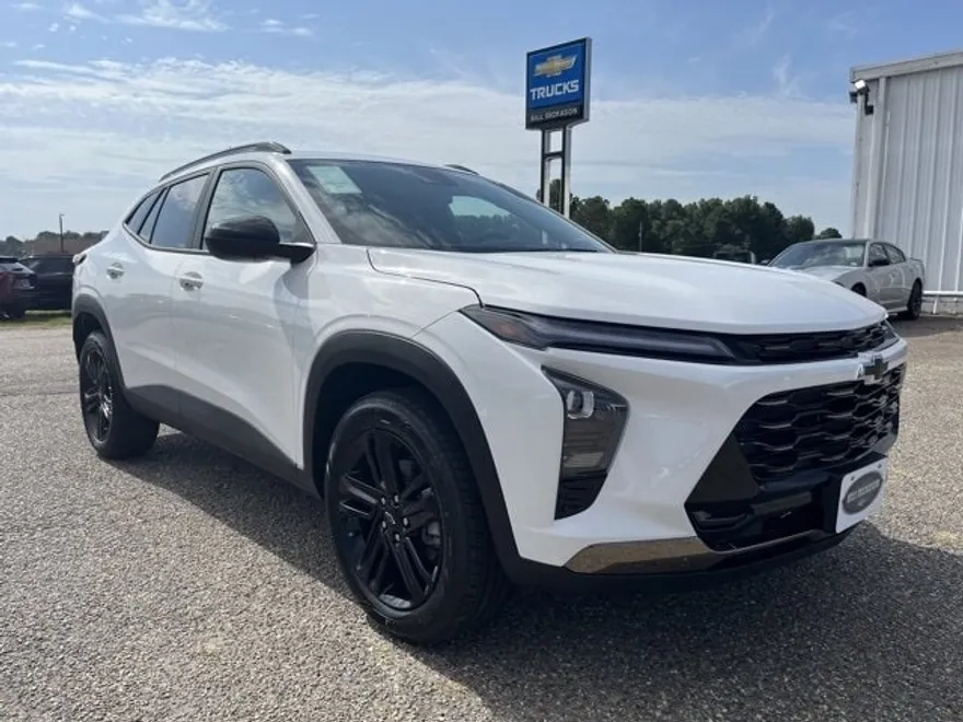 2025 Chevrolet Trax ACTIV photo 1