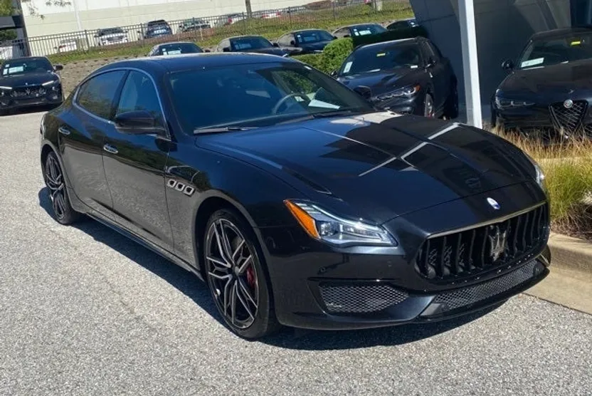 2022 Maserati Quattroporte Modena photo 1