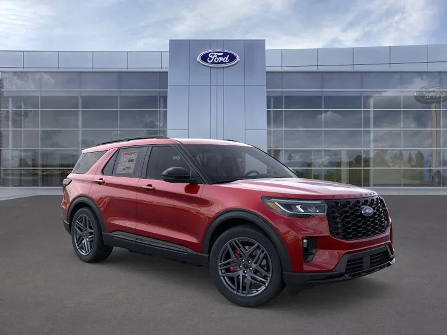 2025 Ford Explorer ST photo 1