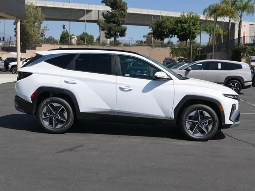 2025 Hyundai Tucson Hybrid SEL Convenience photo 1