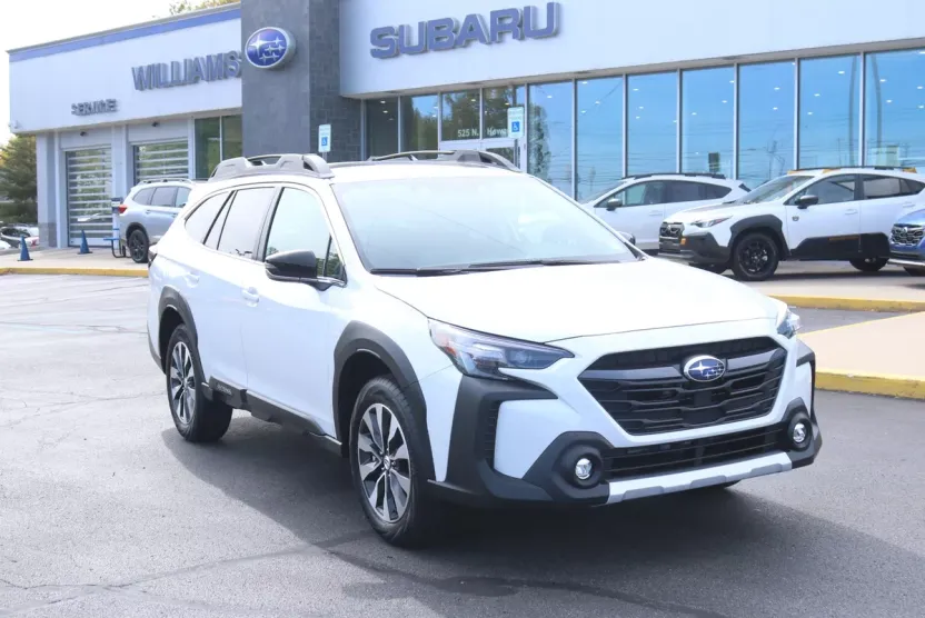 2025 Subaru Outback Limited photo 1