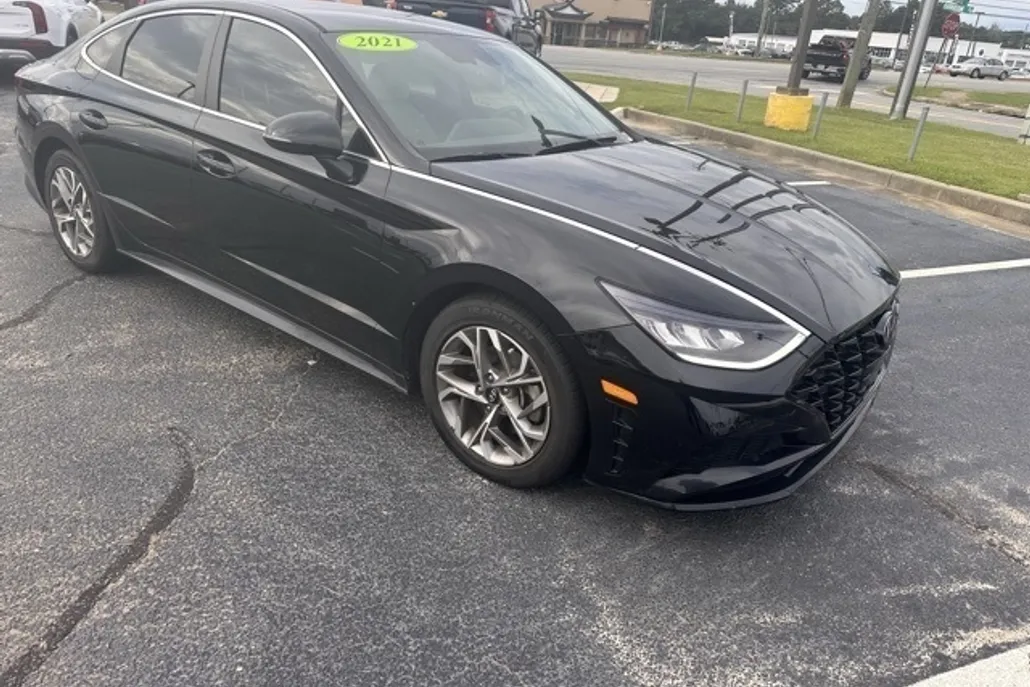 2021 Hyundai Sonata SEL photo 1