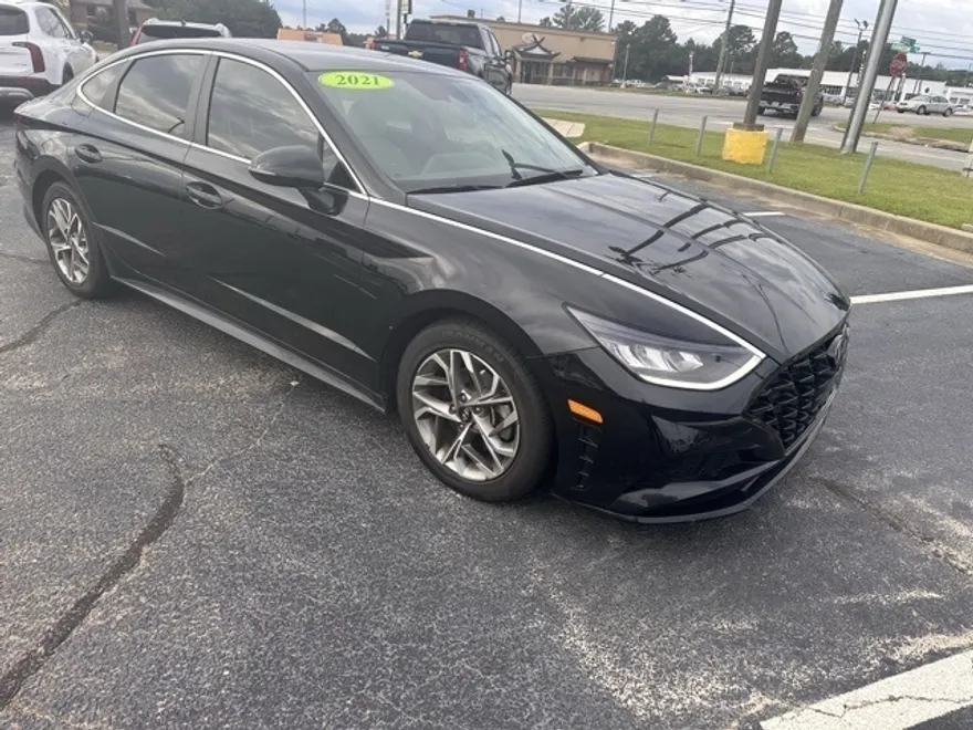 2021 Hyundai Sonata SEL photo 1