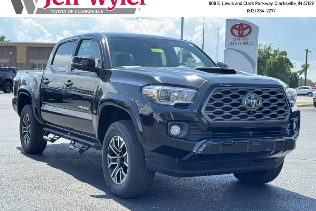 2023 Toyota Tacoma Double Cab 4x4 photo 1