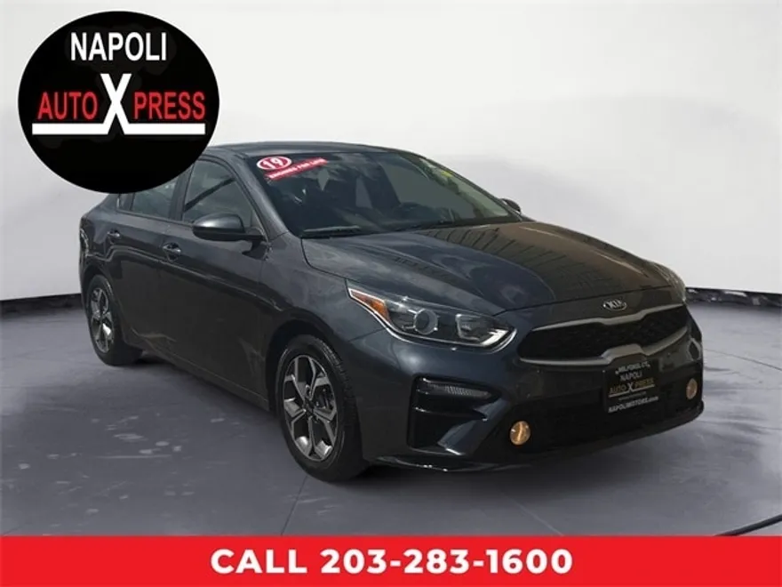 2019 Kia Forte LXS photo 1