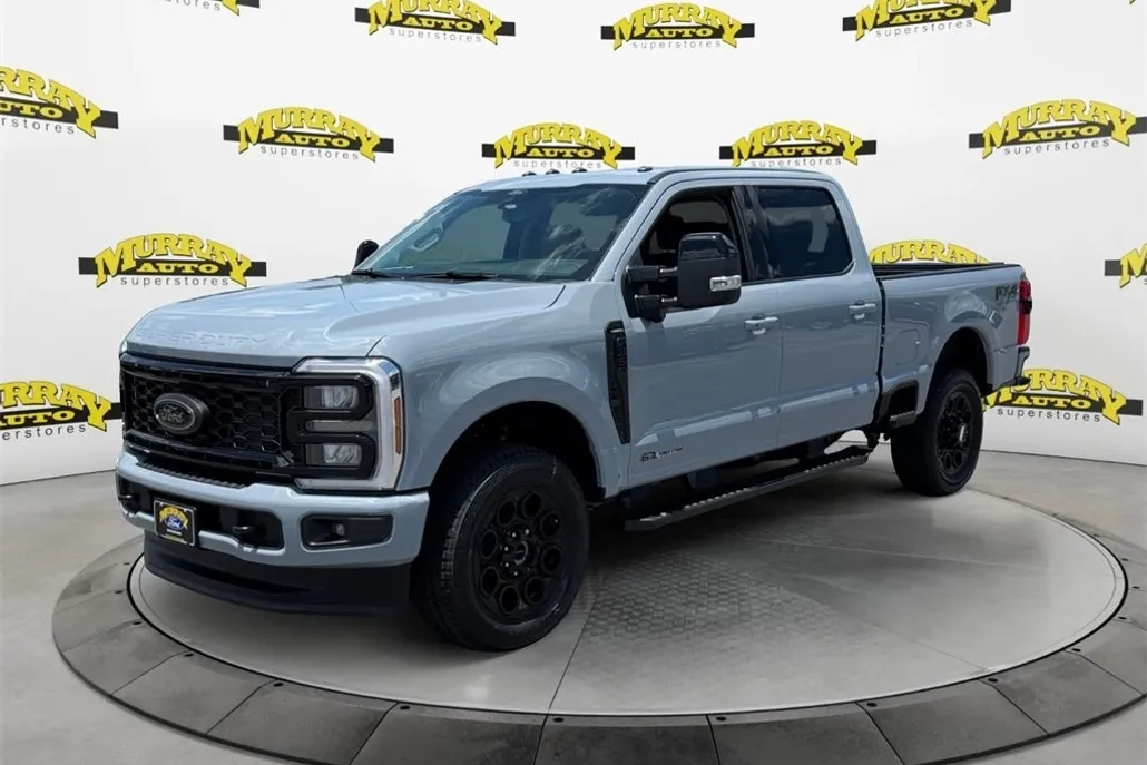 2025 Ford F-350 photo 1