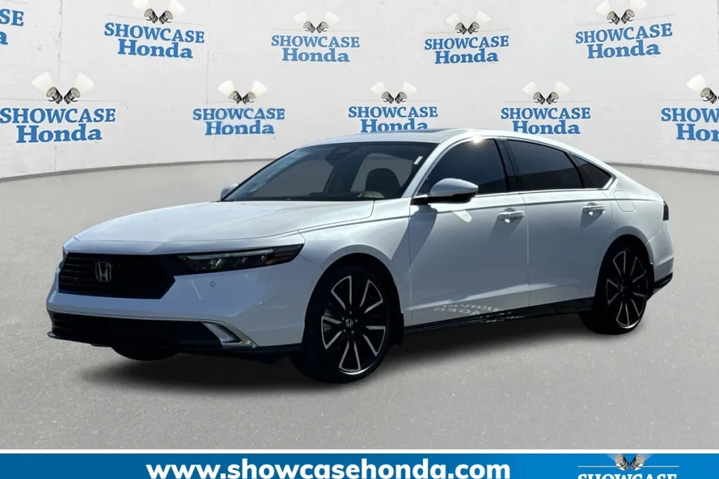 2025 Honda Accord Hybrid Touring photo 1