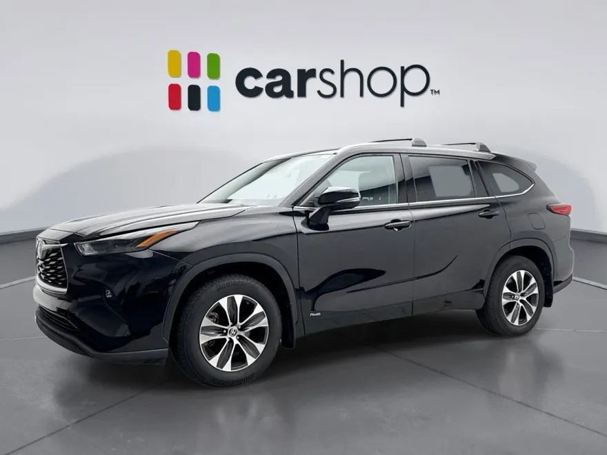 2022 Toyota Highlander Hybrid XLE photo 1