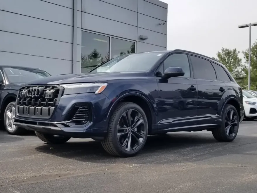 2025 Audi Q7 55 Premium Plus photo 1