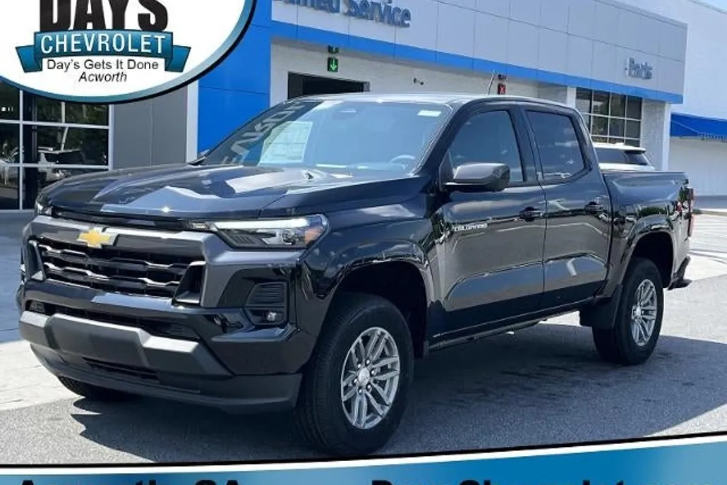 2026 Chevrolet Colorado LT photo 1