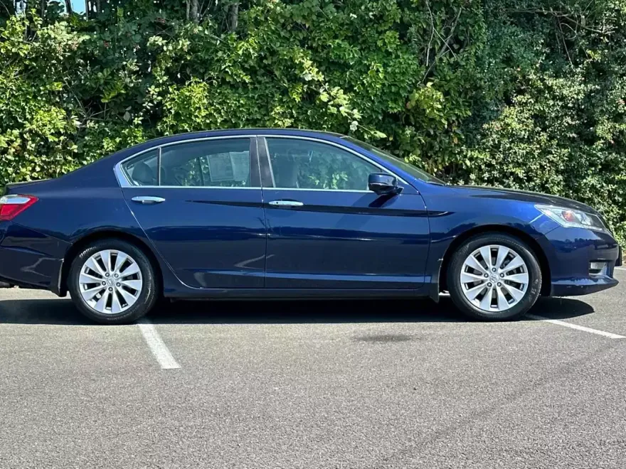 2015 Honda Accord EX-L photo 1
