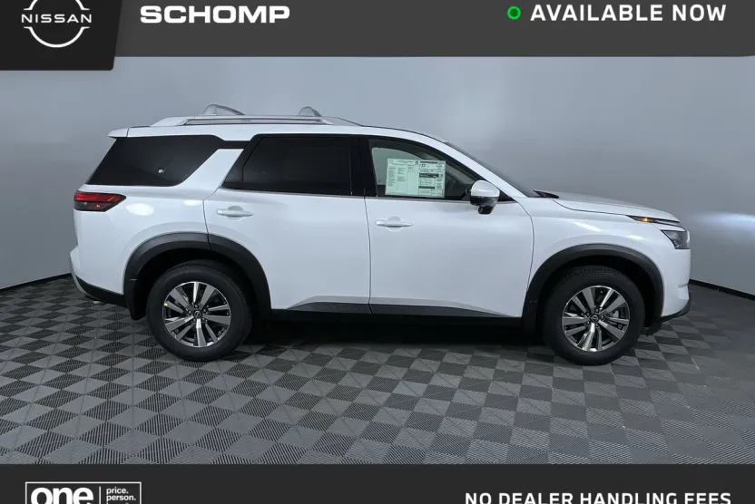 2025 Nissan Pathfinder SL photo 1