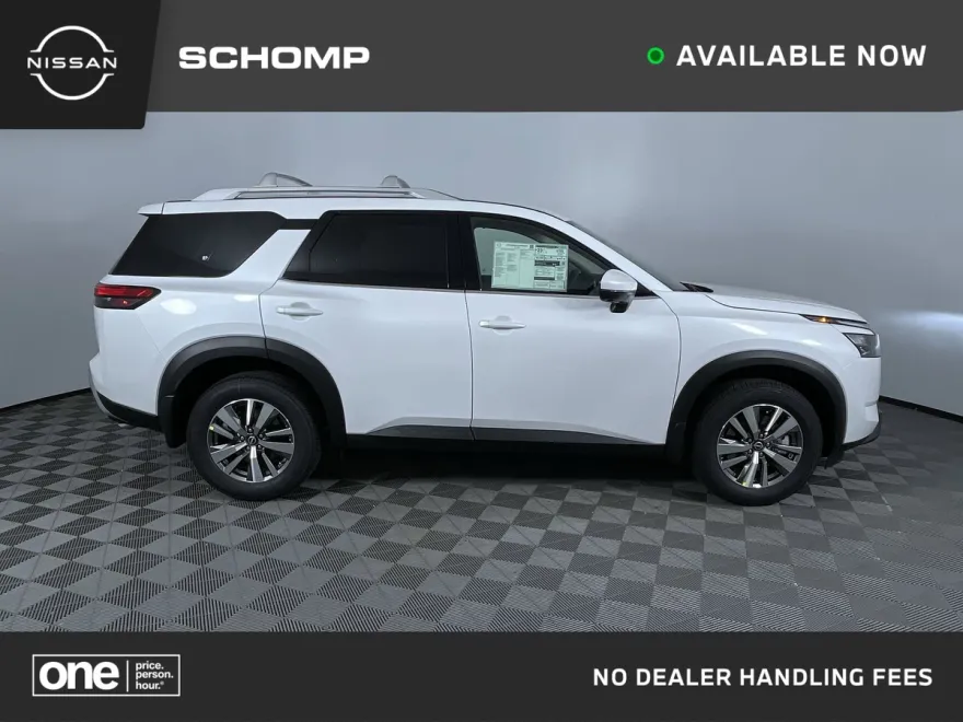 2025 Nissan Pathfinder SL photo 1