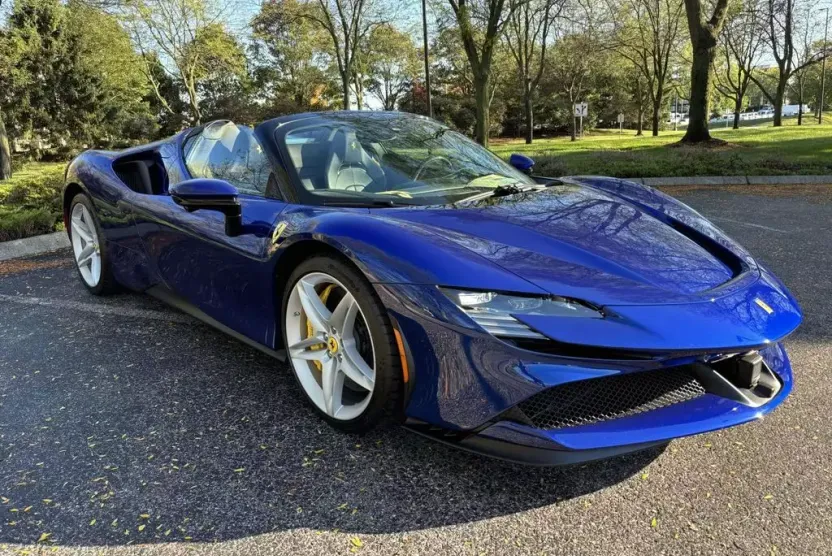 2024 Ferrari SF90 Spider photo 1