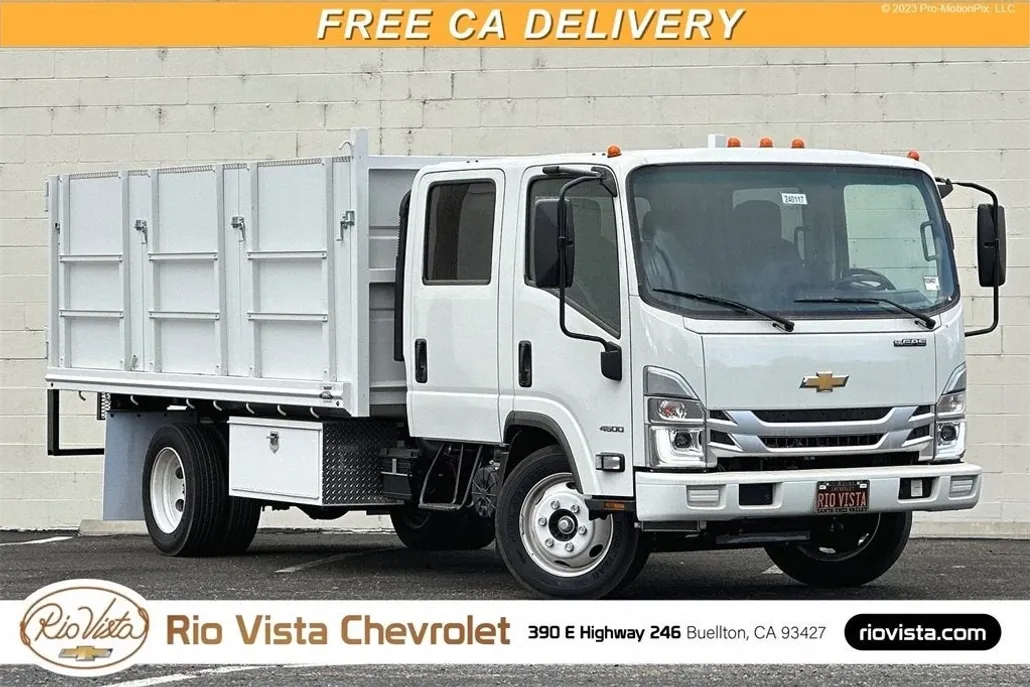 2024 Chevrolet Silverado 4500HD photo 1