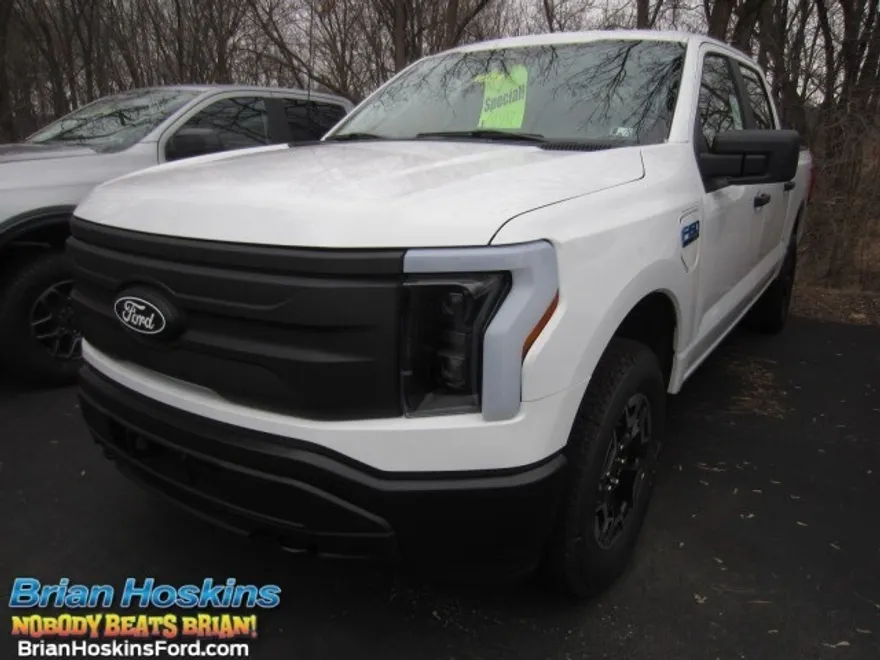 2024 Ford F-150 Lightning photo 1